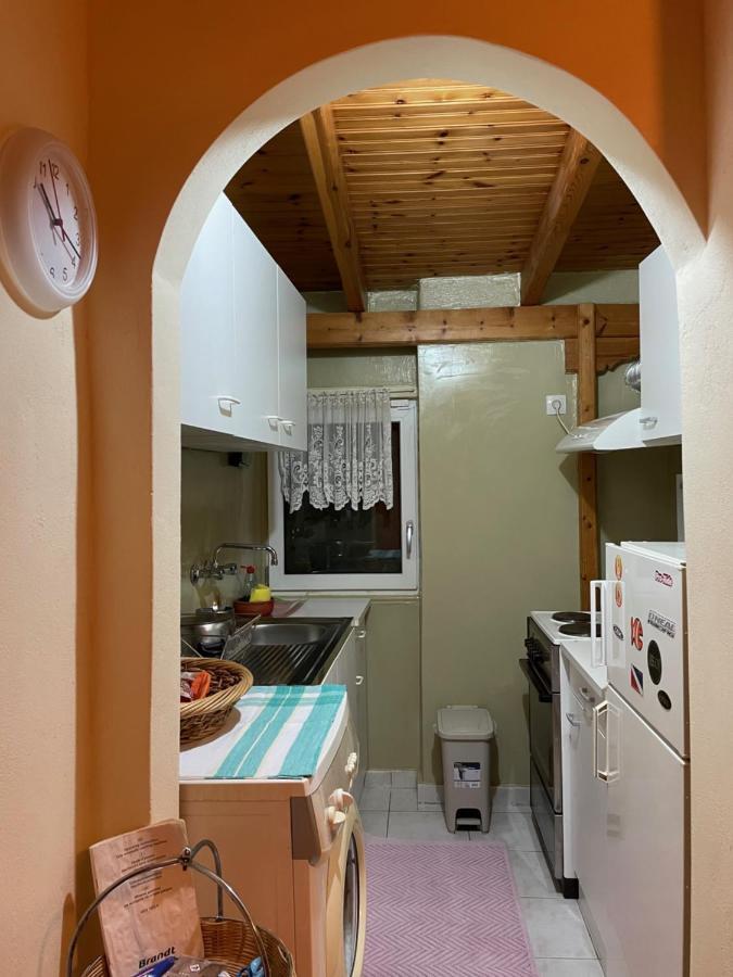 Maria'S Haus In Artemida Apartman Kültér fotó